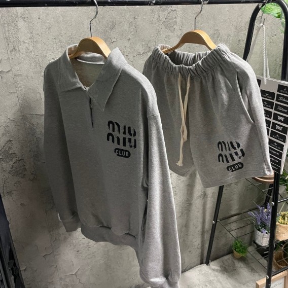미우미우 하프셋업 여성용