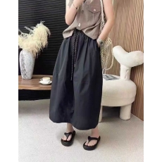 프라다 삼각로고 나일론 미디 스커트 -블랙-