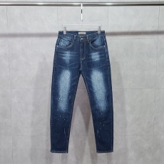 보테가 삼각로고 청바지