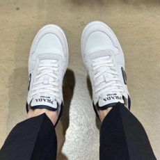 프라다 다운타운 리나일론 스니커즈