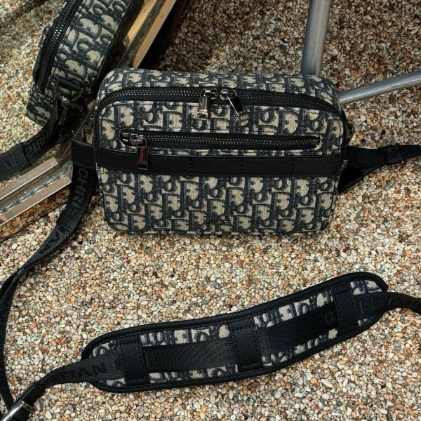 디올  옴므  메신져백