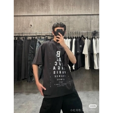 발렌시아가 티셔츠