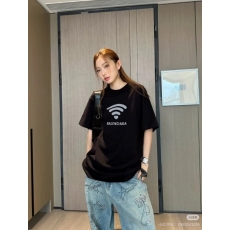 발렌시아가 티셔츠