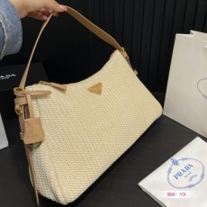 프라다 에메 라지 크로셰 썸머백